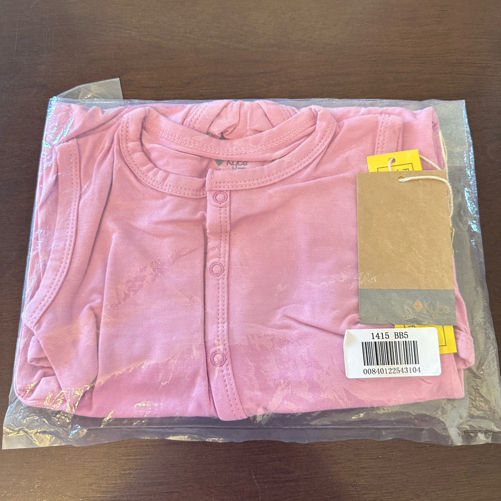 Kyte Bubblegum Sleeveless snap romper